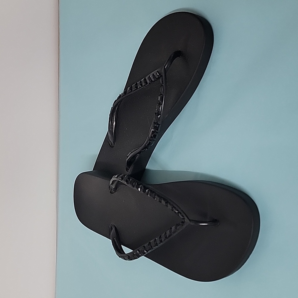 GAP Black Bejewled Straps Flip Flops Size 9